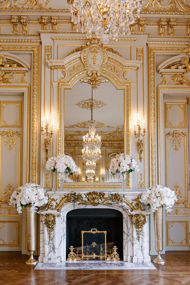 Wedding floral design at the Shangri La in Paris Luxury Palace Wedding floral design at the Shangri La in Paris Luxury Palace