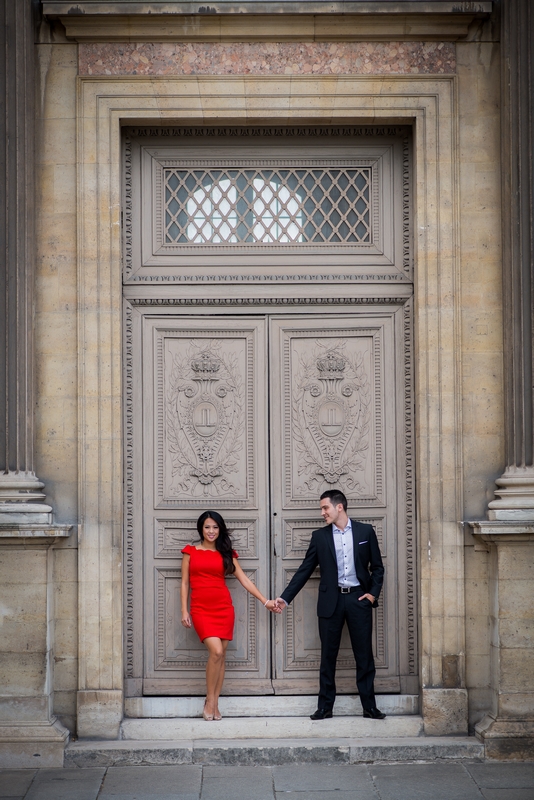 Honeymoon session at Louvre in Paris