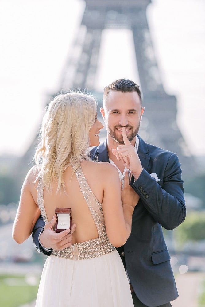 paris-engagement-how-to-get-dazzling-engagement-photos-in-paris