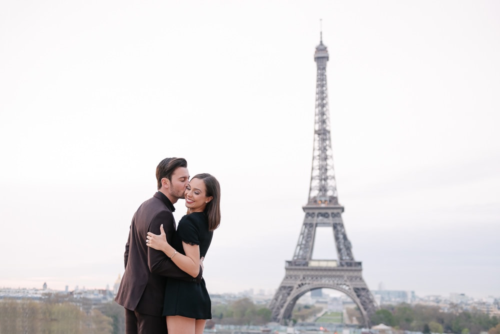 Romantic couples picture examples modeling poses — 4