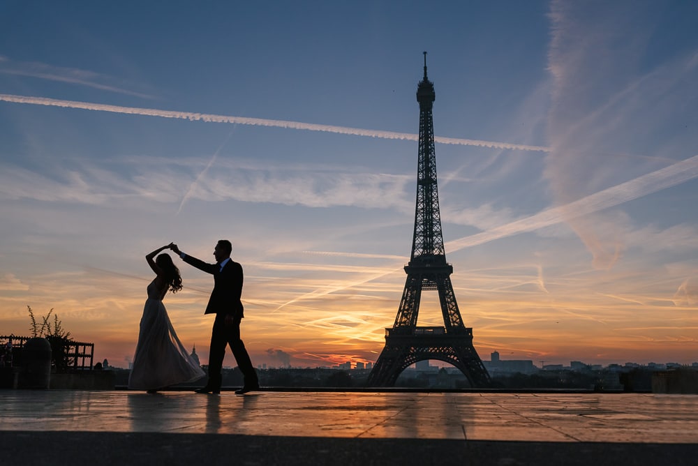 Parisian photographer capturing artistic silhouette